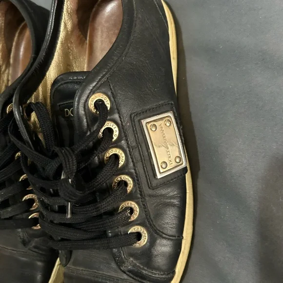 Dolce and Gabbana - Picture 2 of 5